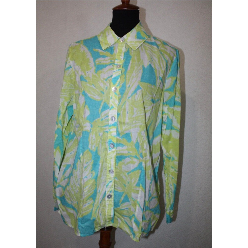 Chico’s tropical button-up shirt + skort bundle - Picture 4 of 12